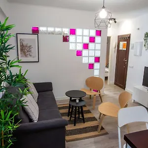 Apartamento Holidays2malaga Lagunillas 3 Bedrooms Downtown Local Area 500mb Free Wifi, Málaga